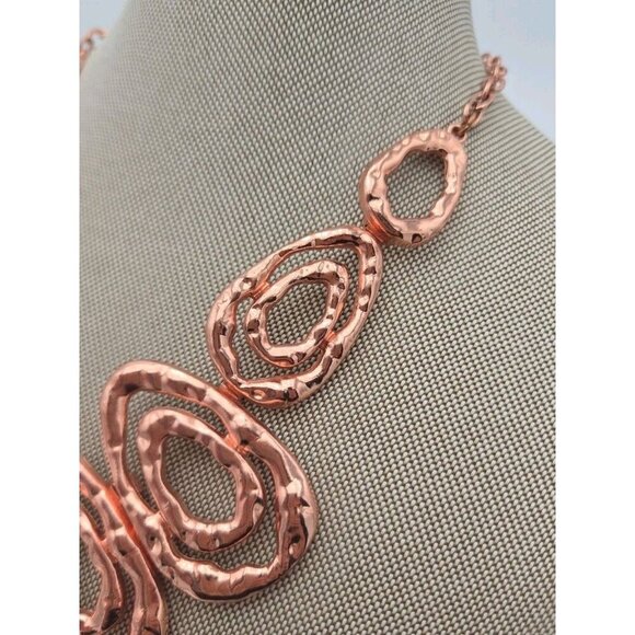 Copper Bohemian Abstract Rough Hammered Surfaced Oval Shape Statement Necklace - Picture 5 of 6